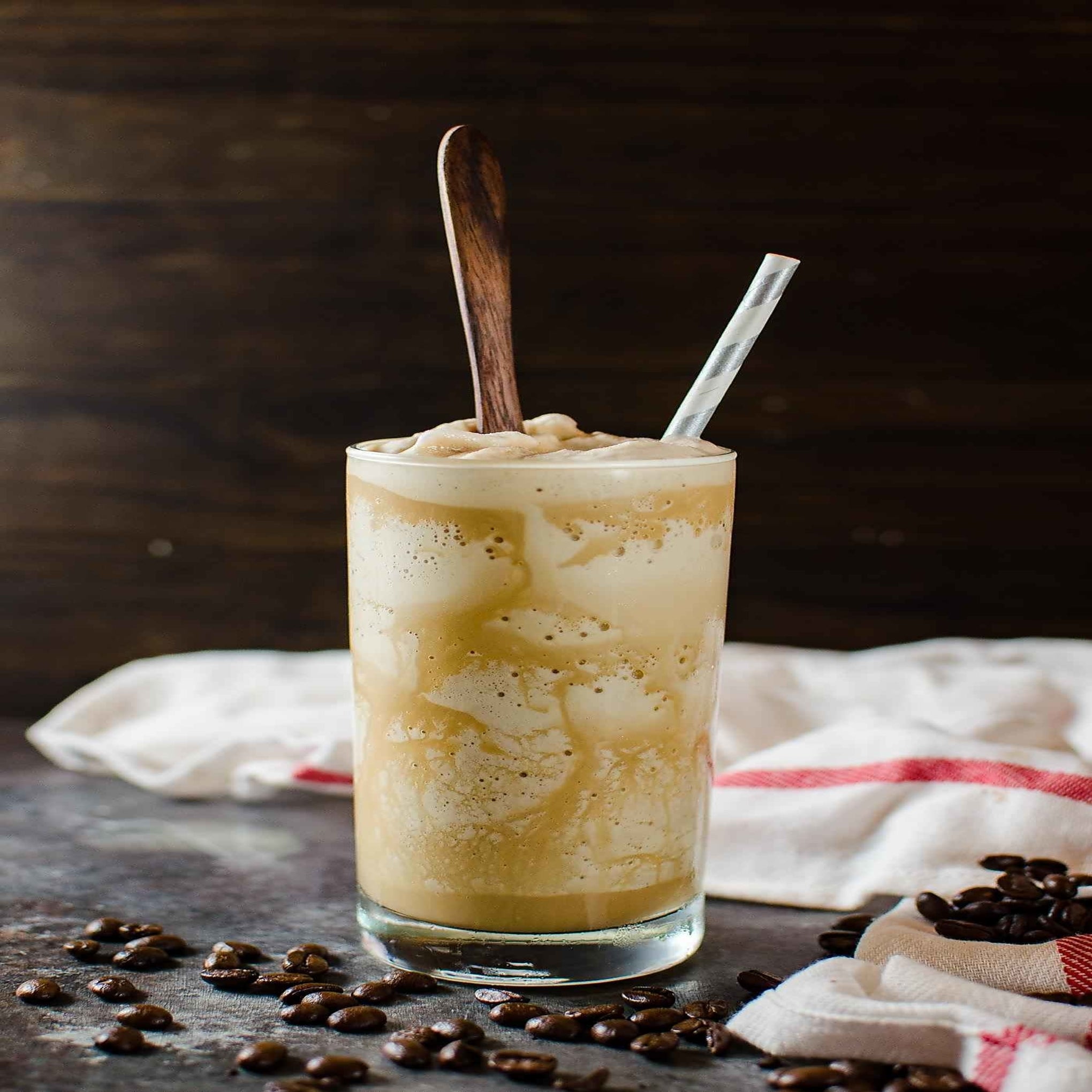 コングアイズ Coolbreeze Premium Mocha Frozen Drink Machine Mix | Colombian Coffee